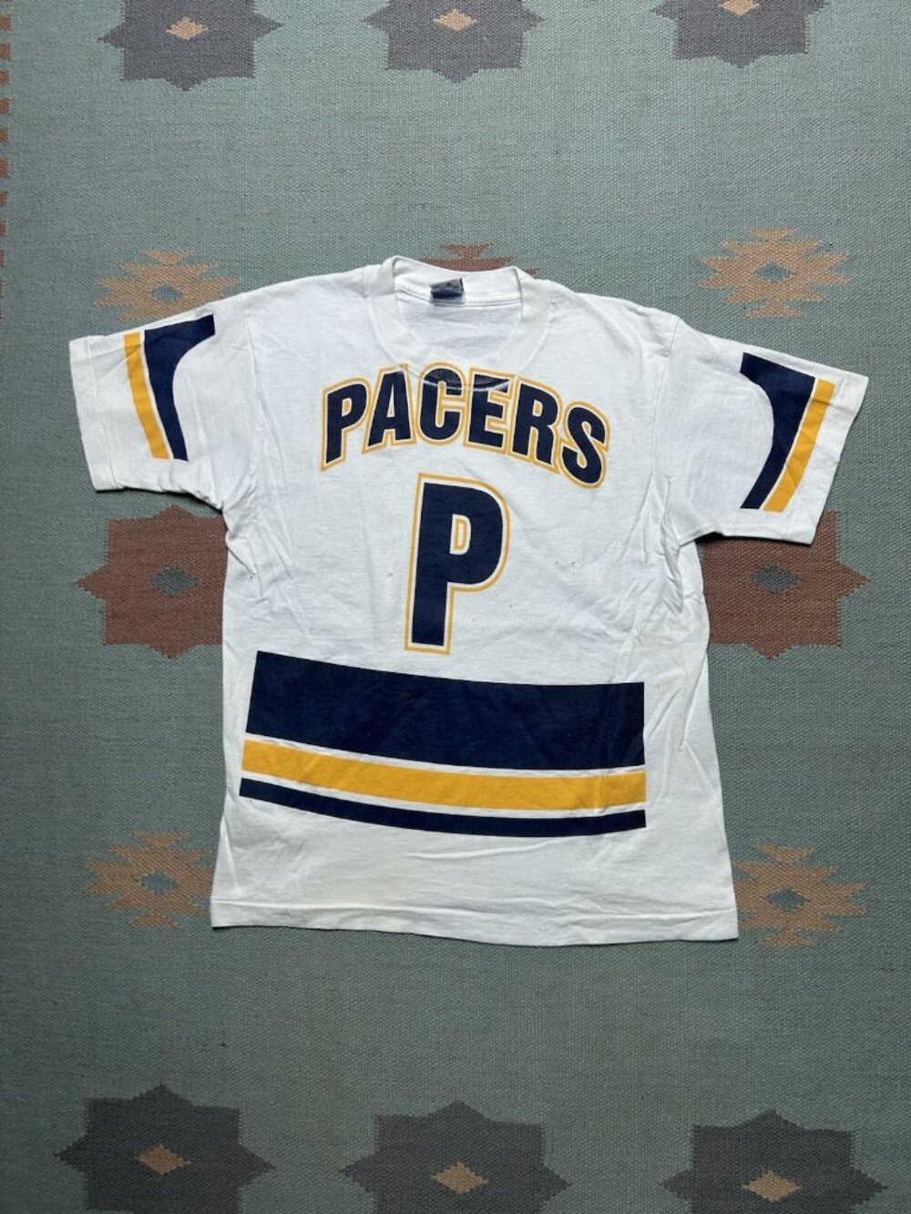 Vintage 90s t shirt Indiana pacers distressed Salem basketball youth boys Large